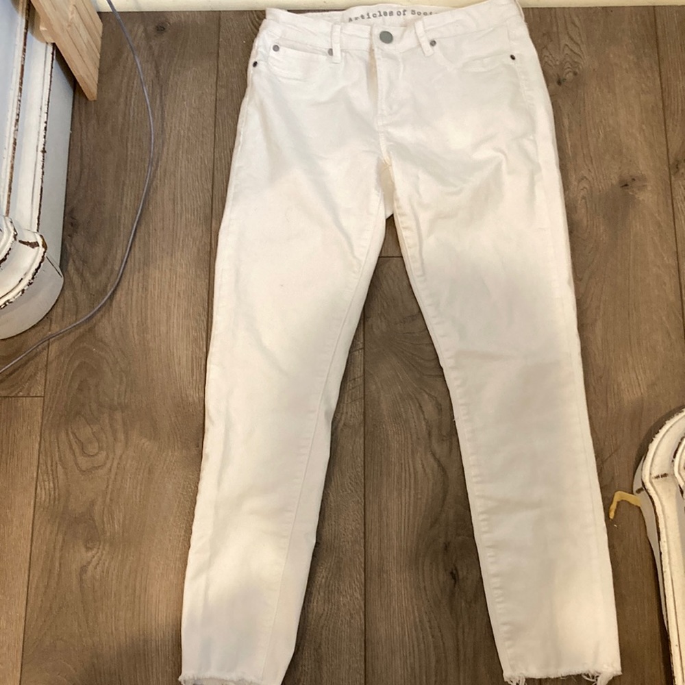 Articles of Society white size 26 fringe  bottom skinny jean